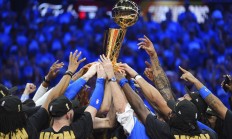 九游体育-阿拉维斯球员努力拼场，争夺胜利的简单介绍