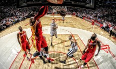 九游体育直播-赛道奇迹，红牛二队惊天逆转，拉塞尔刷新历史纪录