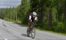 九游游戏-泰国队绝杀韩国队，羽坛新格局的诞生与郑思维状态火热的启示