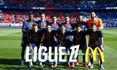 九游app下载-包含巴塞罗那挑战曼联，双方交手实力悬殊的词条