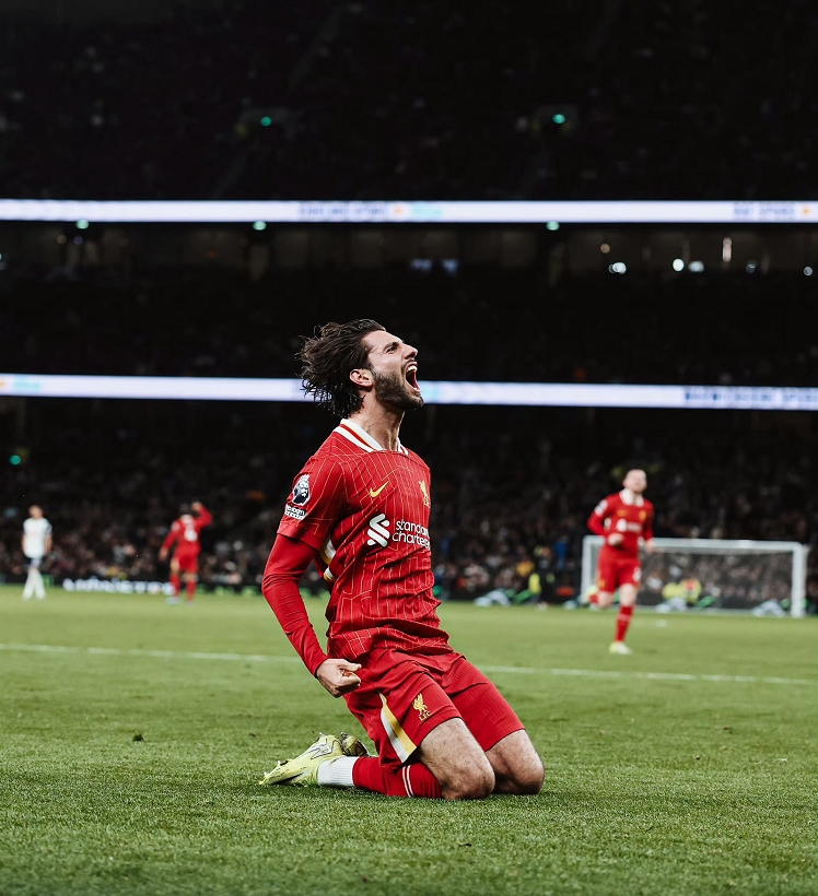 巴塞罗那客场告捷!皇马陷入颓势 巴塞罗那客场告捷!皇马陷入颓势