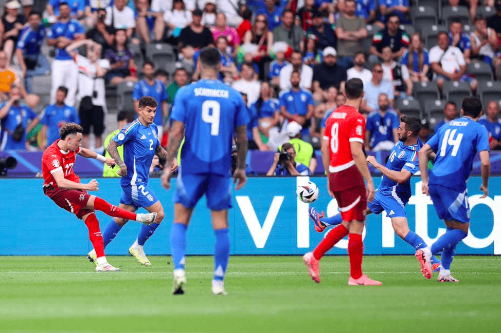 关于欧洲杯预选赛中,意大利主力中场因伤无缘出场的信息 关于欧洲杯预选赛中,意大利主力中场因伤无缘出场的信息