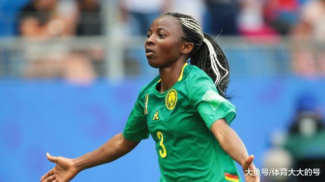 新西兰意外战胜喀麦隆,引发热议 新西兰意外战胜喀麦隆,引发热议