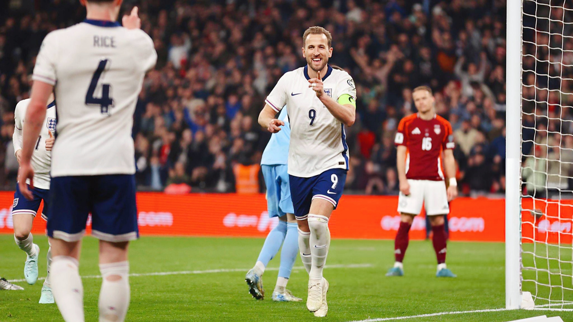 英格兰队创造历史,首次杀入欧洲杯决赛 英格兰队创造历史,首次杀入欧洲杯决赛