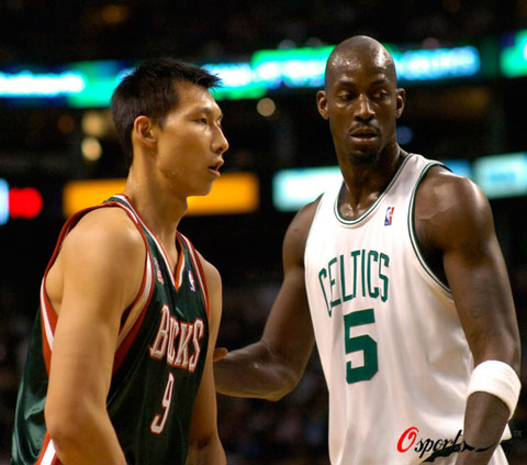 凯尔特人险胜辽宁队，易建联统治全场的简单介绍